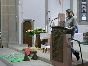 Tag des "Ewigen Gebetes" in St. Crescentius (Foto: Karl-Franz Thiede)